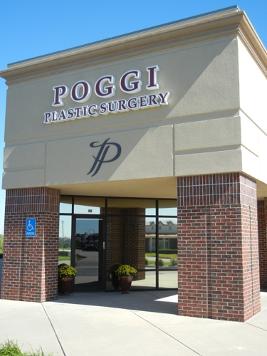 poggi-plastic-surgery-office